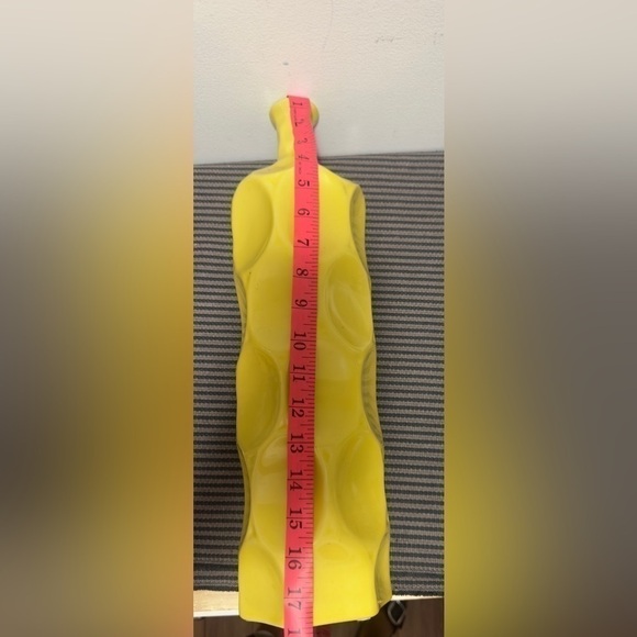 Decor - Picture 5 of 6